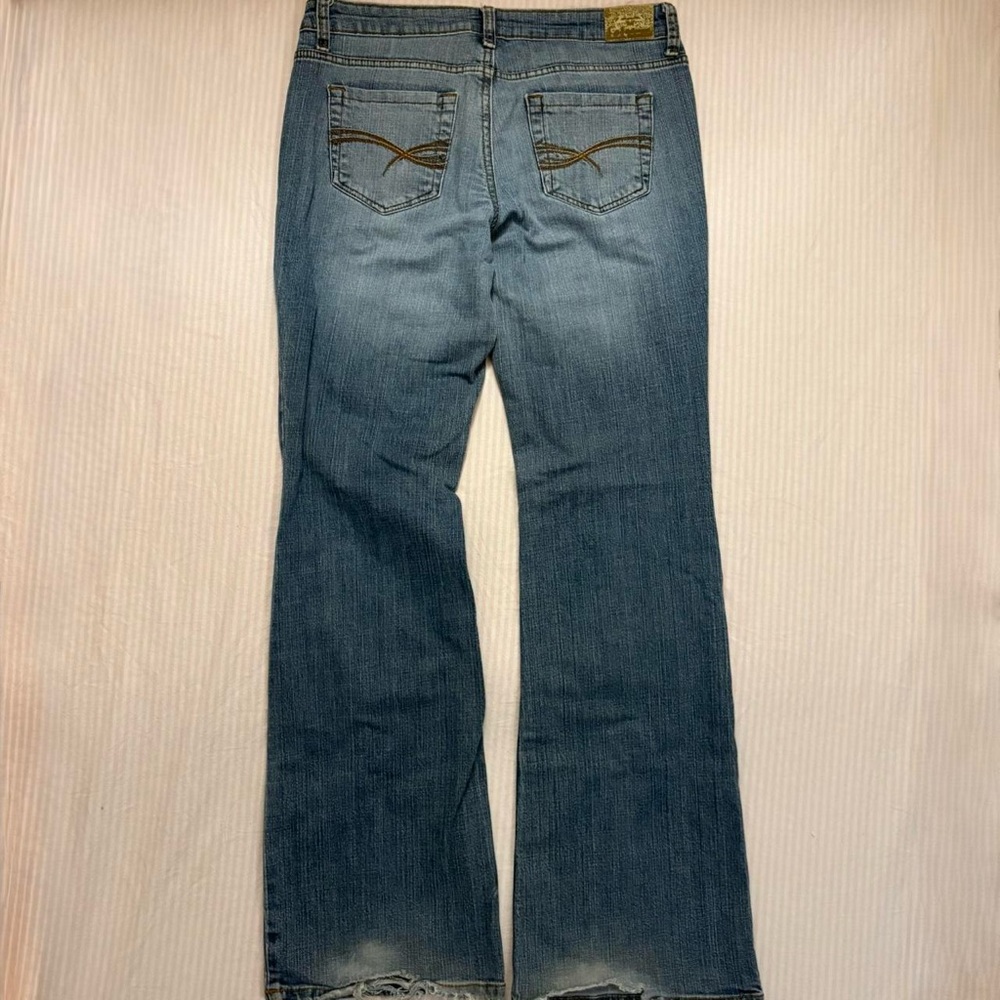 00s flare jeans with cute pockets